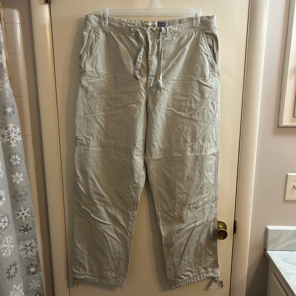 GAP Drawstring Cargo Pants - Picture 1 of 9